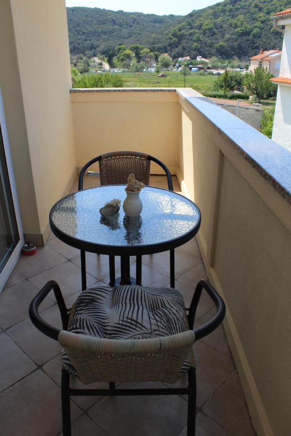 Apartments Kampor Damira Rab Town Exterior photo